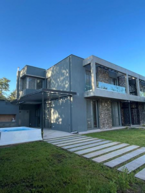 Complejo Altos de Álzaga Casa 1 y 2
